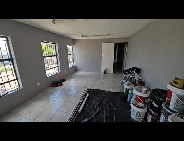 INDUSTRIAL PROPERTY TO RENT IN HALFWAY HOUSE